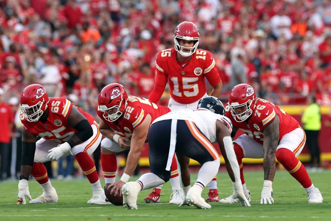 NFL e Globo assinam contrato para exibir futebol americano - 26/08/2025 - Outro Canal