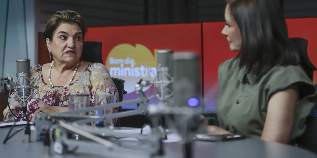 Governo vai analisar propostas da 5ª CNPM sobre combate ao feminicídio