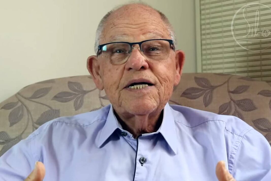 Morre Silvio Matos, ator que foi do Parafernalha, aos 82 - 11/04/2026 - Ilustrada