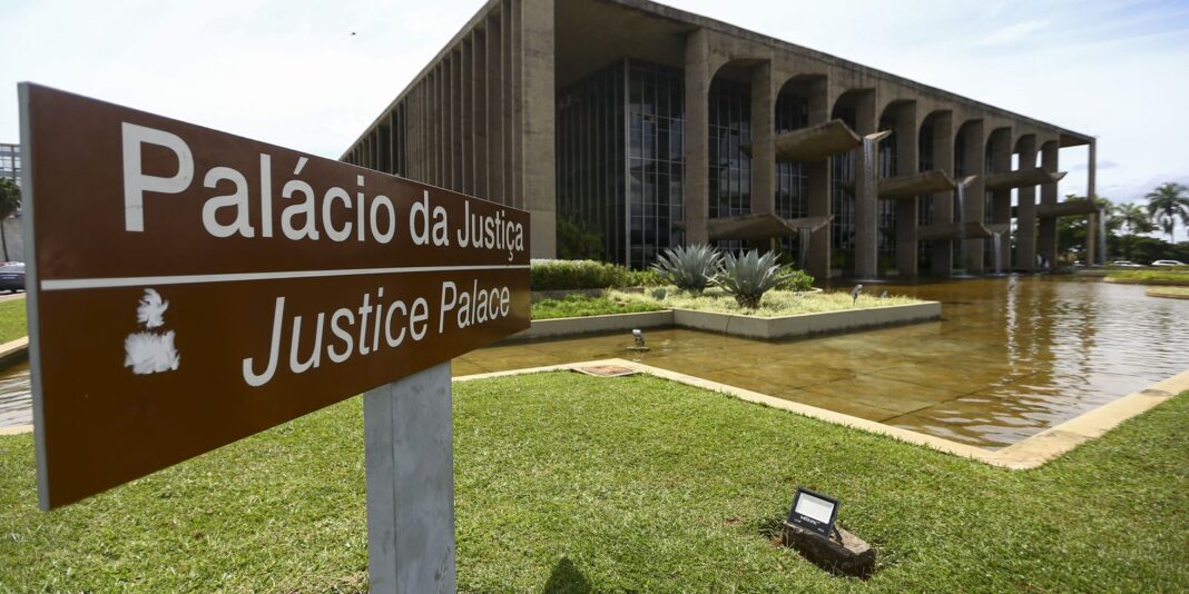 Brasil rebate EUA após relatório criticar combate ao narcotráfico